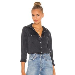 LEVI’S Essential Western Top